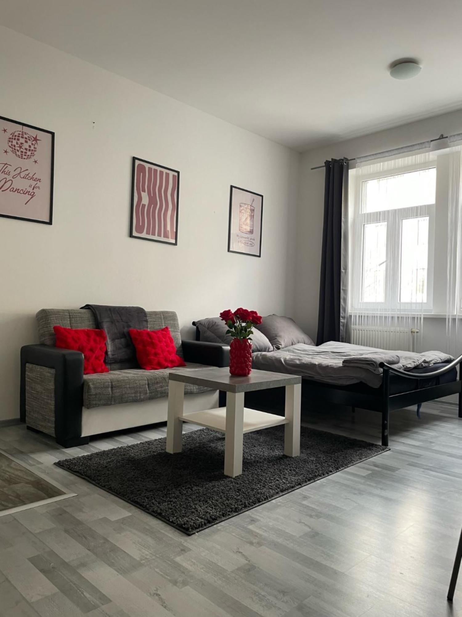 Tiffany Apartment In The City Center Bratislava Exterior photo