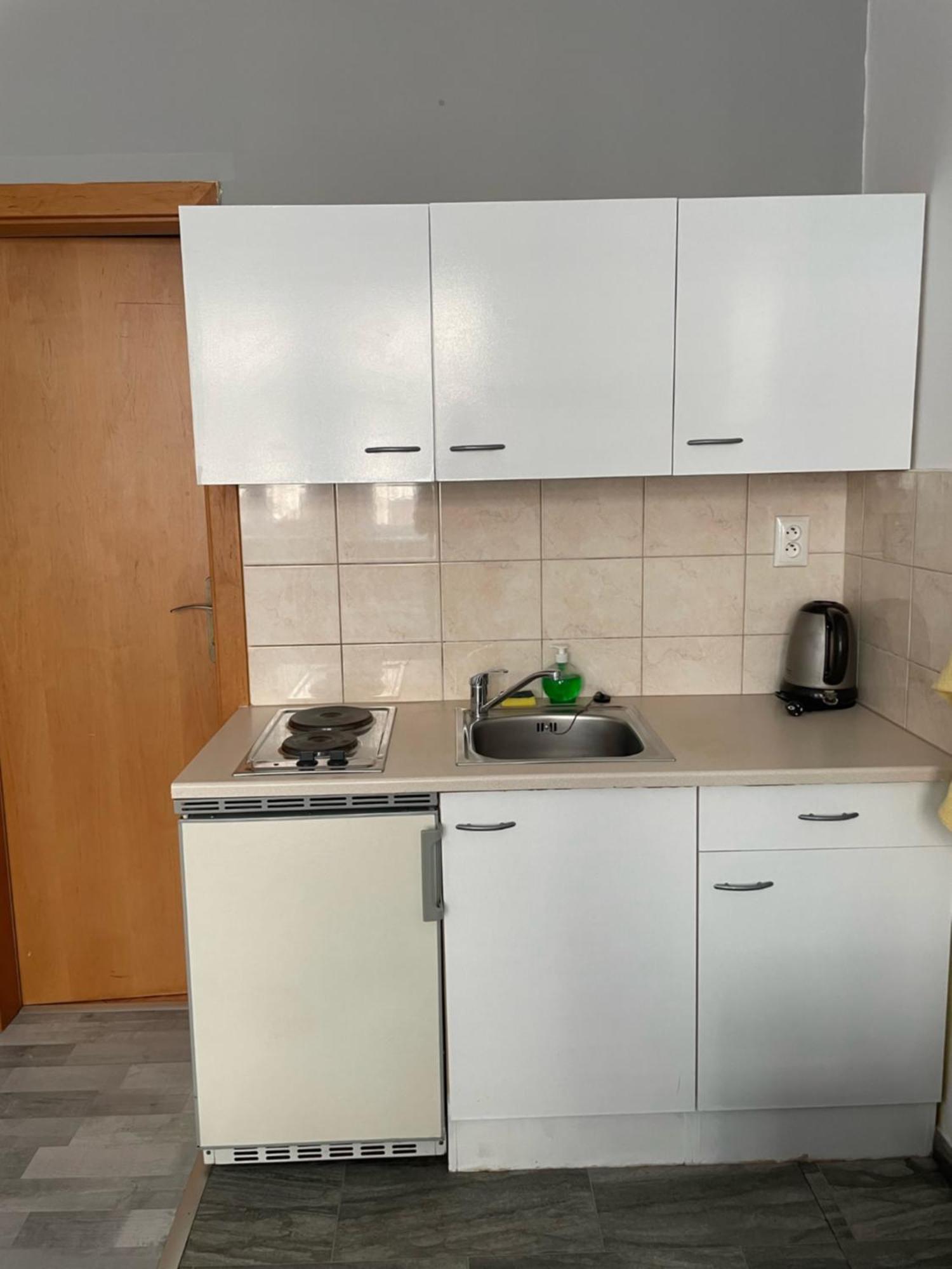 Tiffany Apartment In The City Center Bratislava Exterior photo